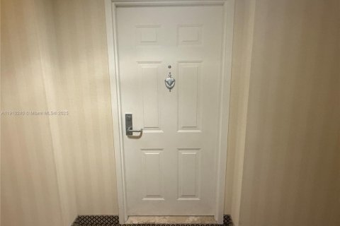 Copropriété à louer à Aventura, Floride: 2 chambres, 115.66 m2 № 1966440 - photo 1