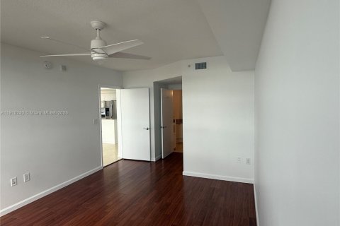 Copropriété à louer à Aventura, Floride: 2 chambres, 115.66 m2 № 1966440 - photo 12