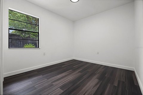 House in Eustis, Florida 3 bedrooms, 163.97 sq.m. № 1899892 - photo 18