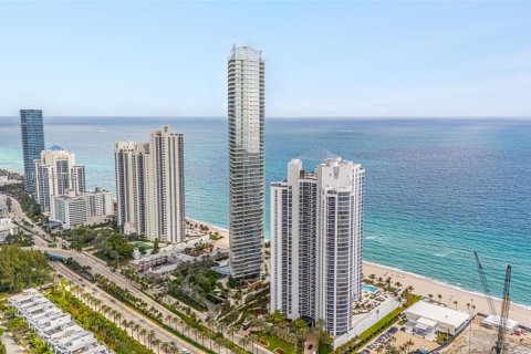 Condo in Sunny Isles Beach, Florida, 2 bedrooms  № 1729368 - photo 19
