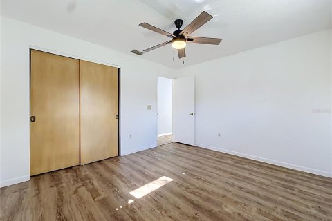 House in Inverness, Florida 2 bedrooms, 126.35 sq.m. № 2228371 - photo 21