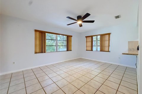 House in Inverness, Florida 2 bedrooms, 126.35 sq.m. № 2228371 - photo 16