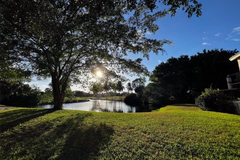 Снять в аренду кондоминиум в Плантация, Флорида 2 спальни, 89.56м2, № 1970290 - фото 21