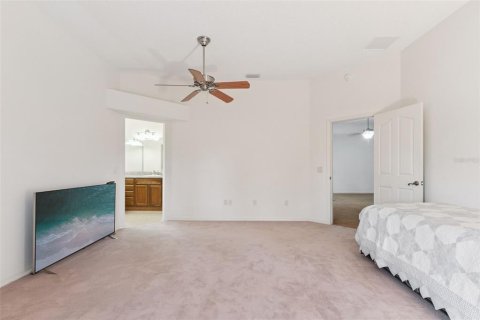 House in The Villages, Florida 3 bedrooms, 229.75 sq.m. № 2228479 - photo 22