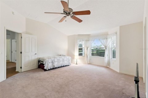 House in The Villages, Florida 3 bedrooms, 229.75 sq.m. № 2228479 - photo 16
