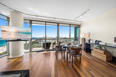 Copropriété à louer à Miami Beach, Floride: 2 chambres, 106 m2 № 2183602 - photo 7