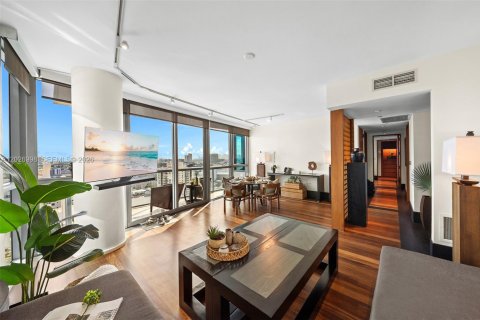 Copropriété à louer à Miami Beach, Floride: 2 chambres, 106 m2 № 2183602 - photo 11