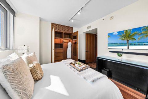 Copropriété à louer à Miami Beach, Floride: 2 chambres, 106 m2 № 2183602 - photo 17