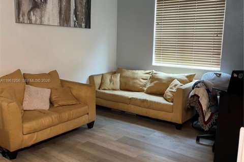 Купить кондоминиум в Хомстед, Флорида 3 спальни, 108.6м2, № 2022035 - фото 6