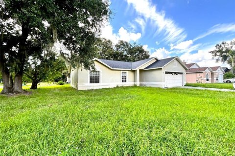 Villa ou maison à louer à Winter Haven, Floride: 3 chambres, 132.48 m2 № 2381258 - photo 11
