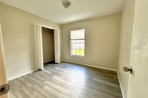 Villa ou maison à louer à Winter Haven, Floride: 3 chambres, 132.48 m2 № 2381258 - photo 7