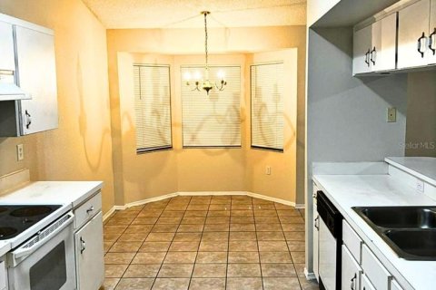 Villa ou maison à louer à Winter Haven, Floride: 3 chambres, 132.48 m2 № 2381258 - photo 3