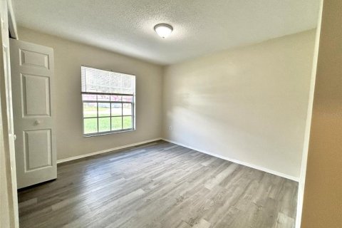 Villa ou maison à louer à Winter Haven, Floride: 3 chambres, 132.48 m2 № 2381258 - photo 6