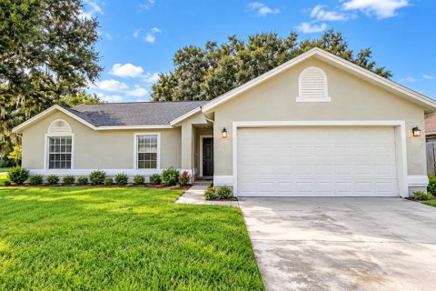 Villa ou maison à Winter Haven, Floride 3 chambres, 132.48 m2 № 2381258