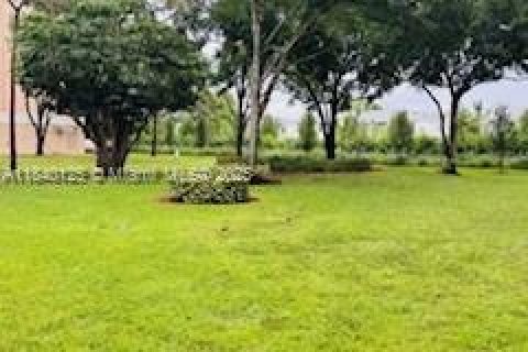Condo in Lake Worth, Florida, 2 bedrooms  № 1828962 - photo 13