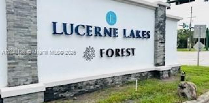 Condo in Lake Worth, Florida, 2 bedrooms  № 1828962