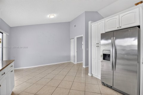 Villa ou maison à louer à Boynton Beach, Floride: 4 chambres, 211.72 m2 № 2003894 - photo 15