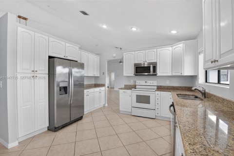 Villa ou maison à louer à Boynton Beach, Floride: 4 chambres, 211.72 m2 № 2003894 - photo 12