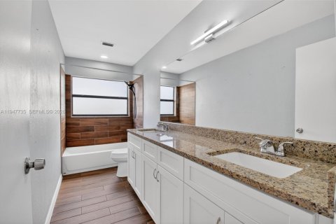 Villa ou maison à louer à Boynton Beach, Floride: 4 chambres, 211.72 m2 № 2003894 - photo 23