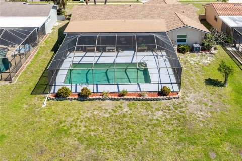 Villa ou maison à vendre à Apollo Beach, Floride: 3 chambres, 156.08 m2 № 1519240 - photo 25