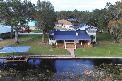 House in Sebring, Florida 3 bedrooms, 164.99 sq.m. № 1520746 - photo 28
