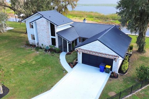 House in Sebring, Florida 3 bedrooms, 164.99 sq.m. № 1520746 - photo 7