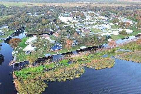 House in Sebring, Florida 3 bedrooms, 164.99 sq.m. № 1520746 - photo 17