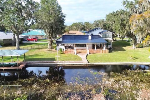 House in Sebring, Florida 3 bedrooms, 164.99 sq.m. № 1520746 - photo 23