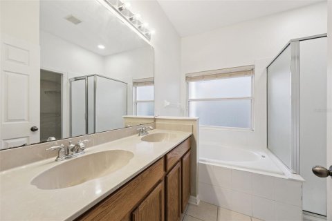 Casa en venta en Orlando, Florida, 5 dormitorios, 240.15 m2 № 2347592 - foto 7