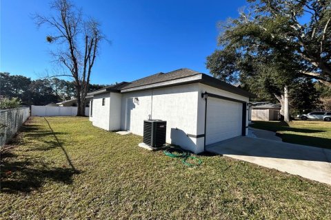 Casa en venta en Anthony, Florida, 3 dormitorios, 164.9 m2 № 1566859 - foto 2
