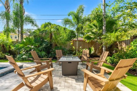Villa ou maison à vendre à Orlando, Floride: 5 chambres, 279.64 m2 № 2395604 - photo 29