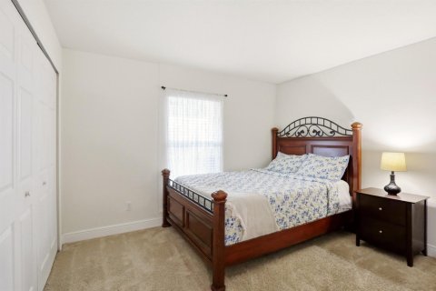 House in Port St. Lucie, Florida 3 bedrooms, 128.39 sq.m. № 2085195 - photo 20