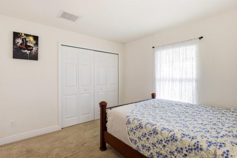 House in Port St. Lucie, Florida 3 bedrooms, 128.39 sq.m. № 2085195 - photo 22