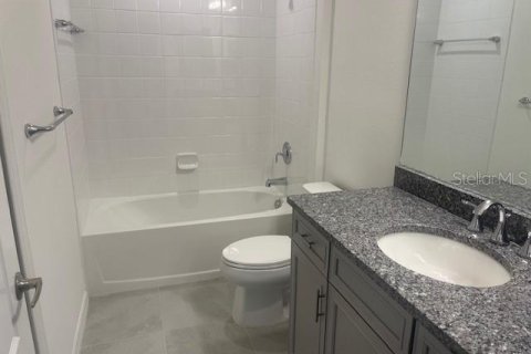 Adosado en alquiler en Parrish, Florida, 3 dormitorios, 169.27 m2 № 1847115 - foto 13