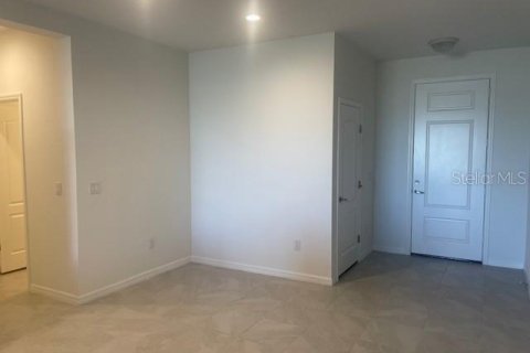 Adosado en alquiler en Parrish, Florida, 3 dormitorios, 169.27 m2 № 1847115 - foto 5