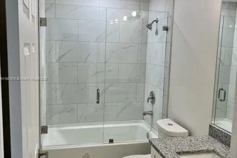 Casa en alquiler en Lehigh Acres, Florida, 3 dormitorios, 152.36 m2 № 2054682 - foto 8