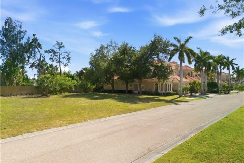 Villa ou maison à vendre à Sarasota, Floride: 4 chambres, 311.87 m2 № 2390761 - photo 11