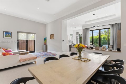 Casa en venta en Fort Lauderdale, Florida, 4 dormitorios, 243.5 m2 № 2068148 - foto 5
