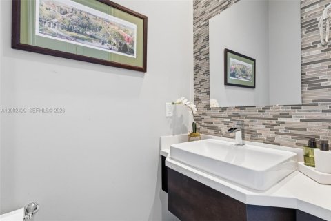 Casa en venta en Fort Lauderdale, Florida, 4 dormitorios, 243.5 m2 № 2068148 - foto 29
