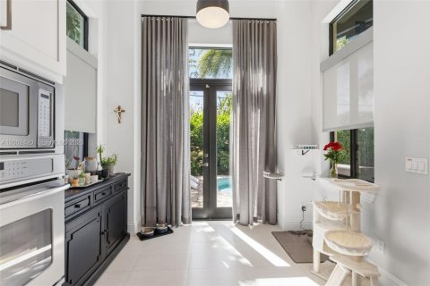 Casa en venta en Fort Lauderdale, Florida, 4 dormitorios, 243.5 m2 № 2068148 - foto 13