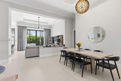 Casa en venta en Fort Lauderdale, Florida, 4 dormitorios, 243.5 m2 № 2068148 - foto 6
