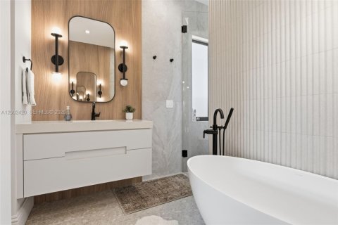 Casa en venta en Fort Lauderdale, Florida, 4 dormitorios, 243.5 m2 № 2068148 - foto 19