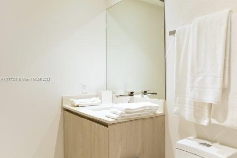 Condo in Hollywood, Florida, 2 bedrooms  № 1959567 - photo 8