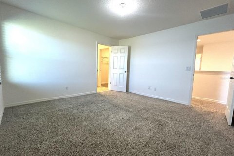 Villa ou maison à louer à Kissimmee, Floride: 4 chambres, 191.38 m2 № 2399183 - photo 19