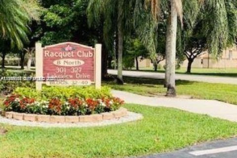 Condo in Weston, Florida, 2 bedrooms  № 2007800 - photo 27