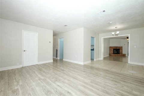 Casa en venta en DeLand, Florida, 3 dormitorios, 147.53 m2 № 2386078 - foto 6