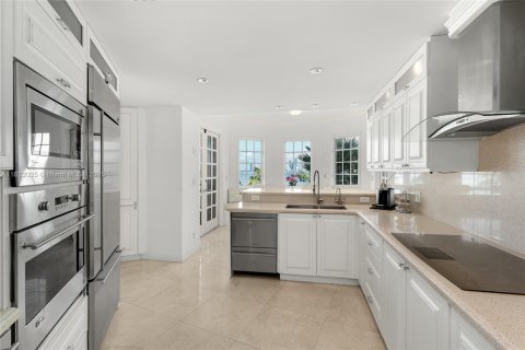 Купить кондоминиум в Майами-Бич, Флорида 4 спальни, 352.1м2, № 2055262 - фото 17