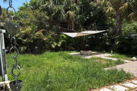 Villa ou maison à louer à Riviera Beach, Floride: 3 chambres, 95.97 m2 № 2179942 - photo 2