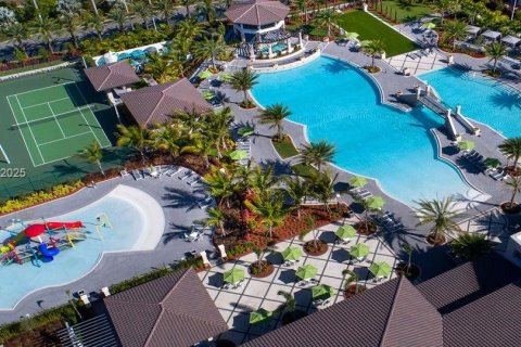 Condo in Doral, Florida, 3 bedrooms № 2152451 - photo 17