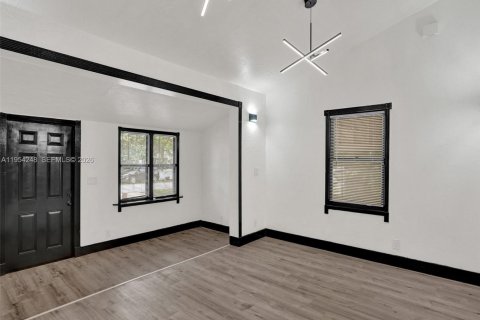 Villa ou maison à vendre à Fort Lauderdale, Floride: 2 chambres, 89.74 m2 № 2010101 - photo 13